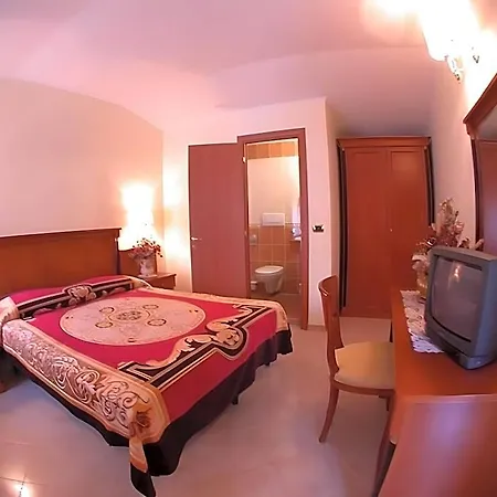 3 Coins Hotel